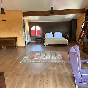 Comanegra Castellfollit de la Roca